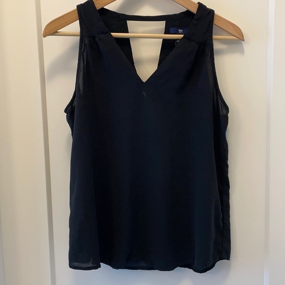 SzM GAP dressy black double v neck tank - Picture 2 of 5